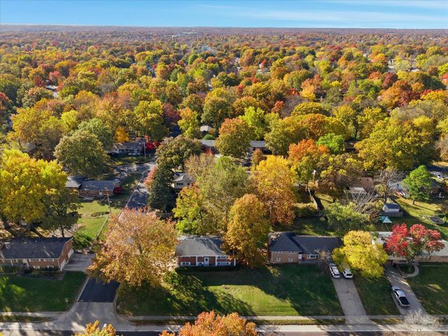 1225 S FAIRVIEW RD, Columbia, MO 65203