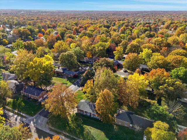 1225 S FAIRVIEW RD, Columbia, MO 65203