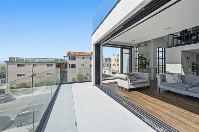 316 8th, Hermosa Beach, CA 90254