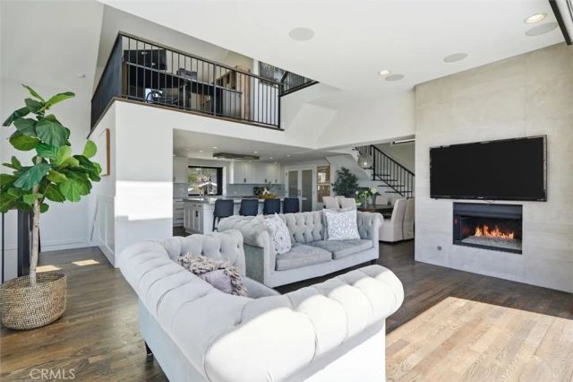316 8th, Hermosa Beach, CA 90254