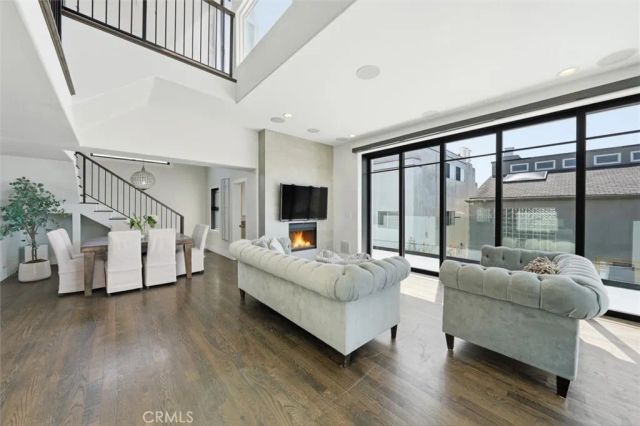 316 8th, Hermosa Beach, CA 90254