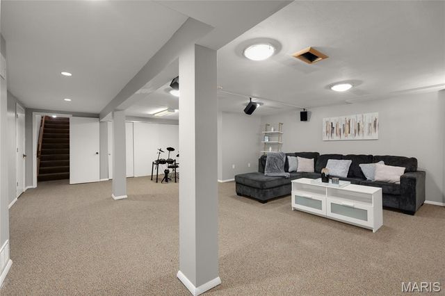 2154 Riverwood Trails Drive, Hazelwood, MO 63031