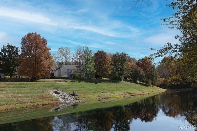 2154 Riverwood Trails Drive, Hazelwood, MO 63031