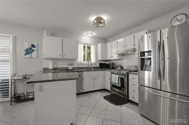 2154 Riverwood Trails Drive, Hazelwood, MO 63031