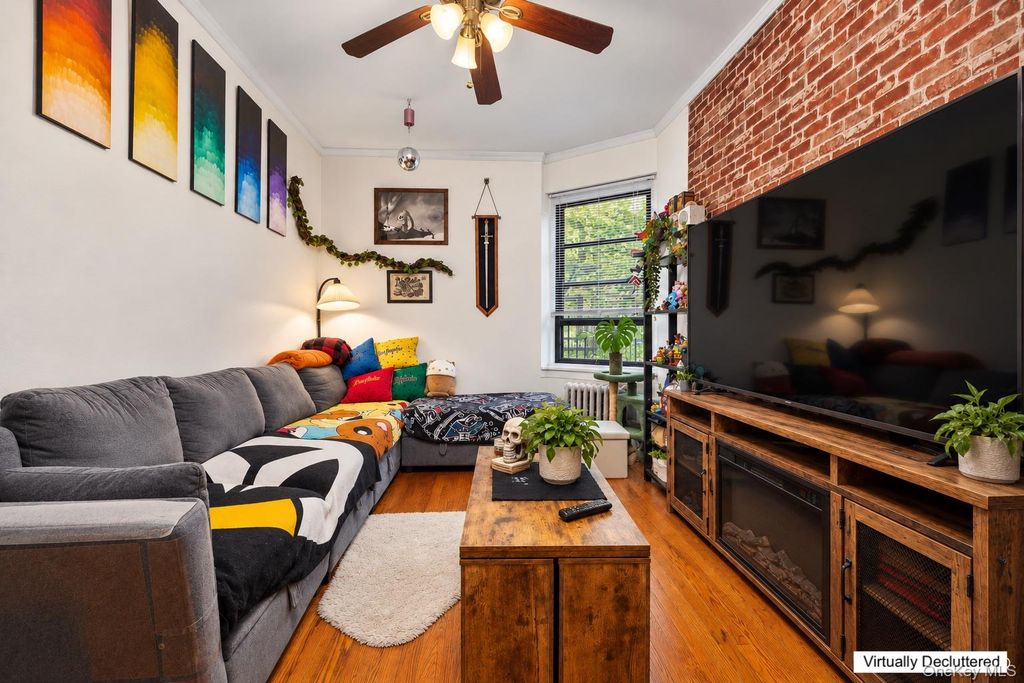 21-48 35th Street 2F, Astoria, NY 11105 — photo 2