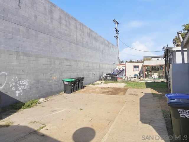 1028 Cesar E Chavez Pkwy, San Diego, CA 92113