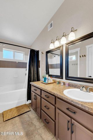 2924 PINO BLANCO Place, El Paso, TX 79938