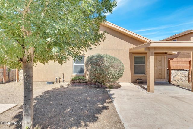 2924 PINO BLANCO Place, El Paso, TX 79938