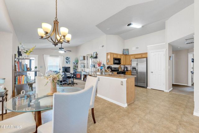 2924 PINO BLANCO Place, El Paso, TX 79938