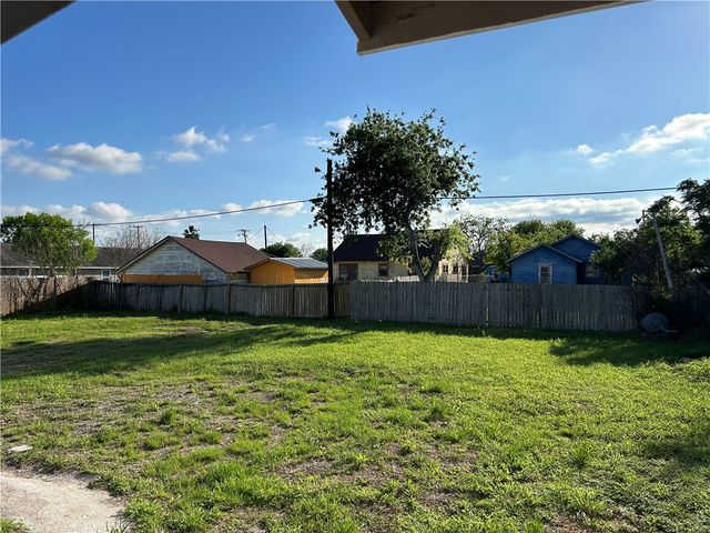 1433 12th St, Corpus Christi, TX 78404