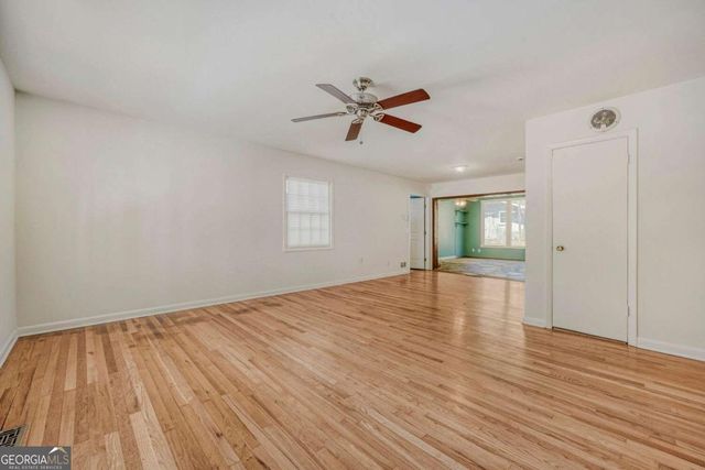 2754 Esquire Way, Tucker, GA 30084