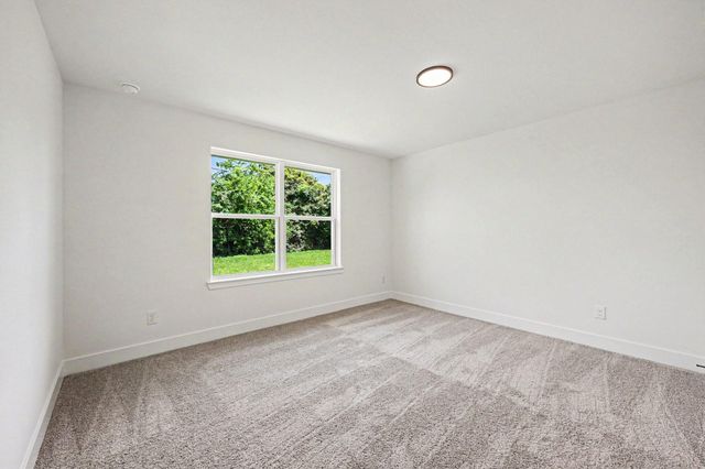 9 Keystone Court, Angleton, TX 77515