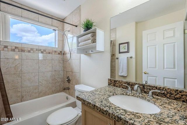 10401 N 52ND Street 205, Paradise Valley, AZ 85253