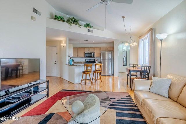 10401 N 52ND Street 205, Paradise Valley, AZ 85253