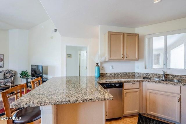 10401 N 52ND Street 205, Paradise Valley, AZ 85253