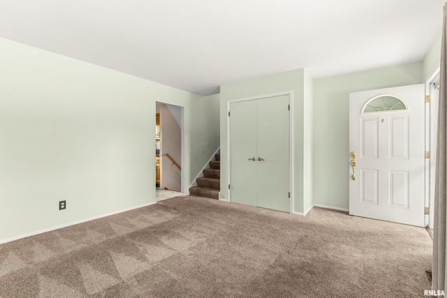 311 DUNDEE Road, East Peoria, IL 61611