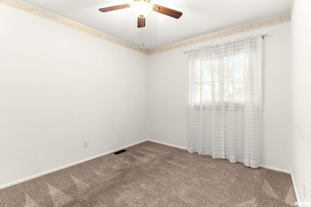 311 DUNDEE Road, East Peoria, IL 61611