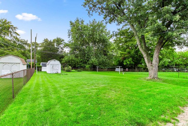 311 DUNDEE Road, East Peoria, IL 61611