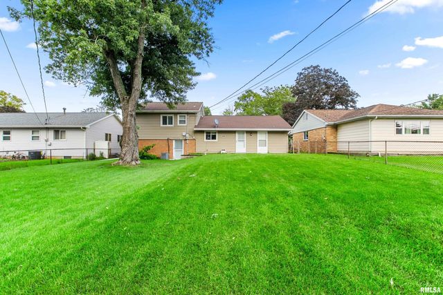 311 DUNDEE Road, East Peoria, IL 61611