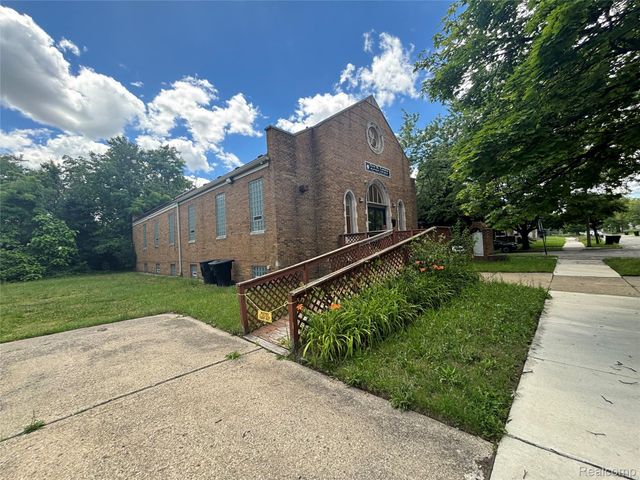 10510 Sterritt Street, Detroit, MI 48213