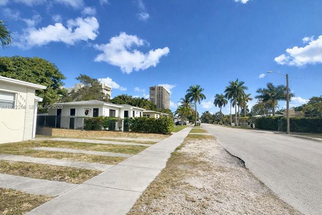 1523 NE 110th Ter 1525, Miami, FL 33161