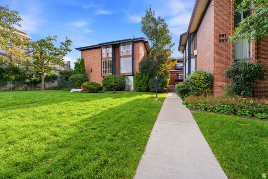 247 S 700 E #37, Salt Lake City, UT 84102 — exterior