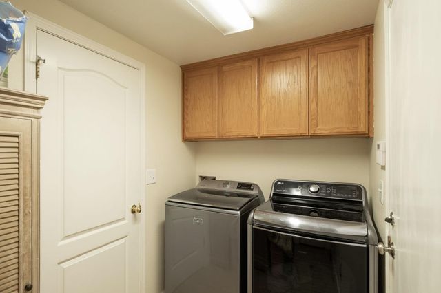 600 W Lake Street, Kingsburg, CA 93631