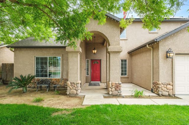 600 W Lake Street, Kingsburg, CA 93631