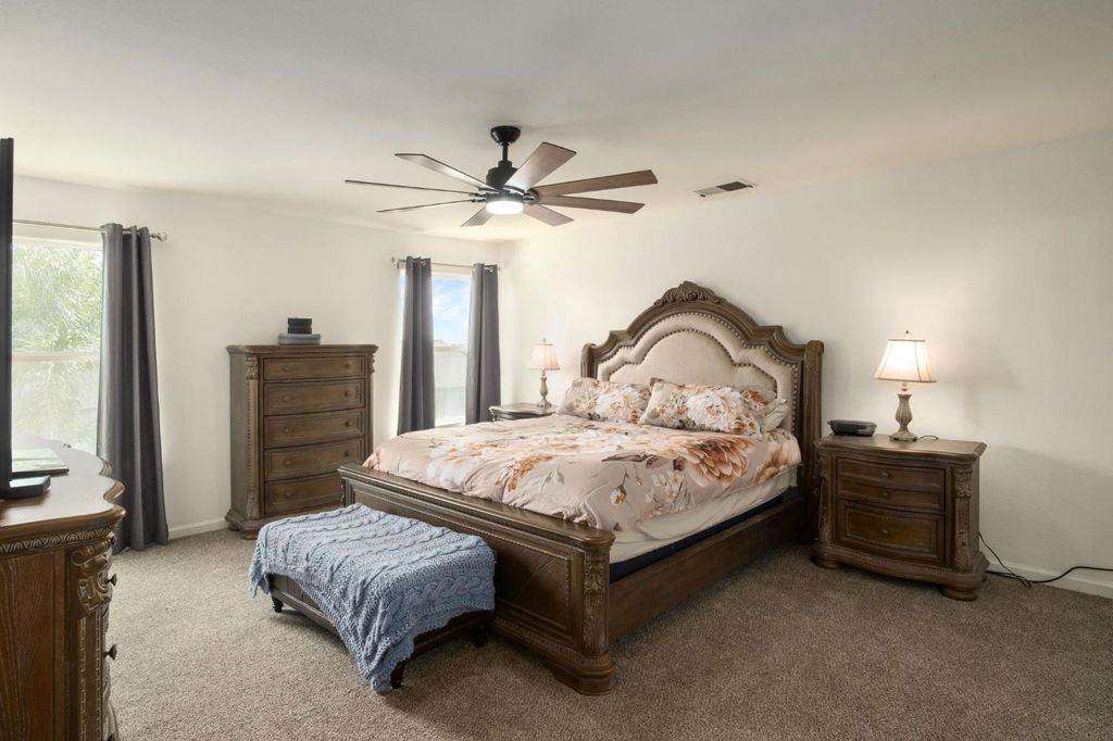 Image 21 of property listing at 600 W Lake Street, Kingsburg, CA 93631