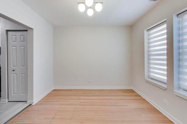 1 W OAK Avenue C1, La Grange Park, IL 60526