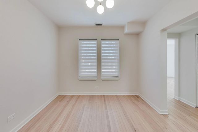 1 W OAK Avenue C1, La Grange Park, IL 60526