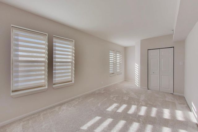 1 W OAK Avenue C1, La Grange Park, IL 60526