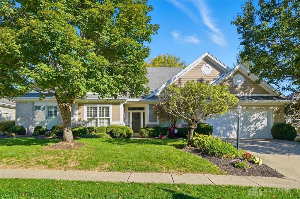 1271 Forest Walk Drive, Dayton, OH 45459