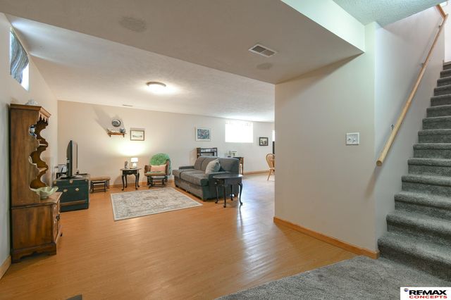 8750 Garland Street, Lincoln, NE 68505
