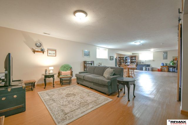 8750 Garland Street, Lincoln, NE 68505