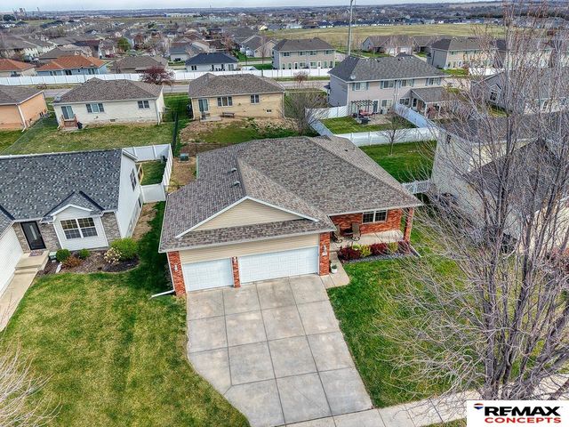 8750 Garland Street, Lincoln, NE 68505