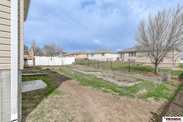 8750 Garland Street, Lincoln, NE 68505