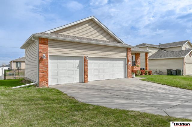 8750 Garland Street, Lincoln, NE 68505