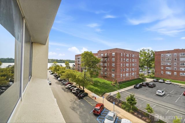40 Fayette Street 37, Perth Amboy, NJ 08861
