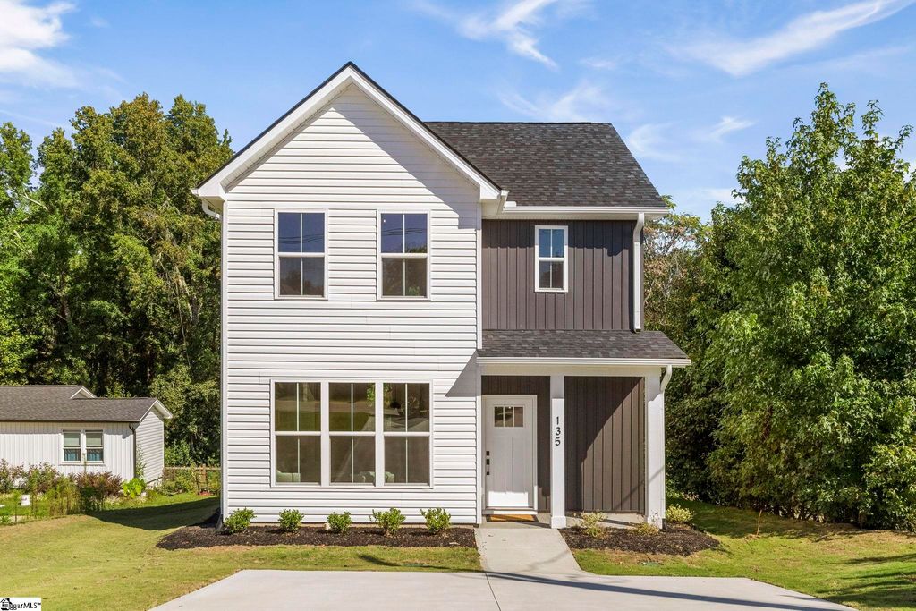135 Chick Springs Road, Taylors, SC 29687