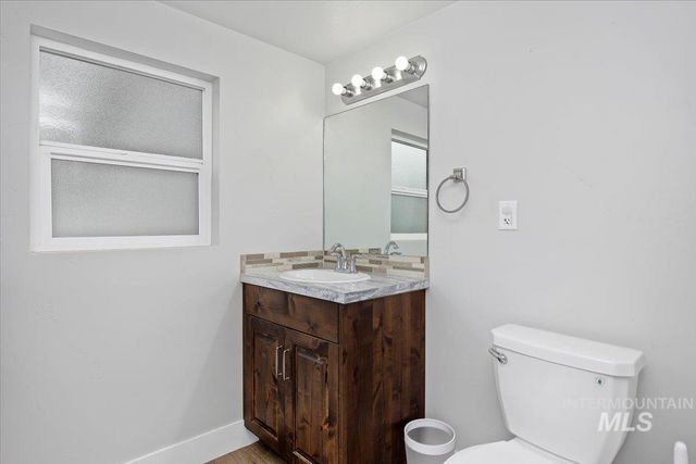 711 E Ave D, Jerome, ID 83338