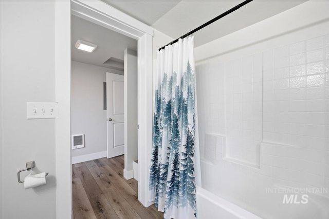 711 E Ave D, Jerome, ID 83338