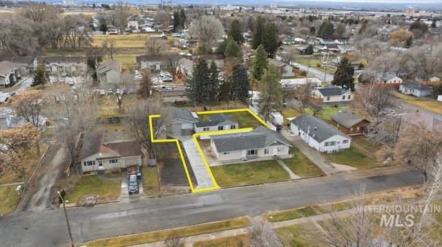 711 E Ave D, Jerome, ID 83338
