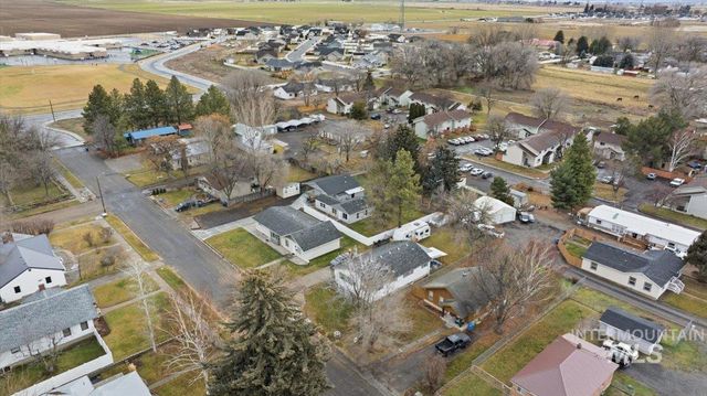 711 E Ave D, Jerome, ID 83338