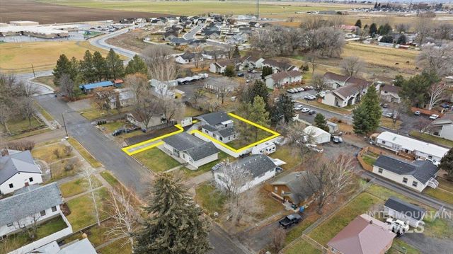 711 E Ave D, Jerome, ID 83338