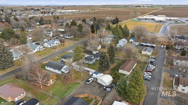 711 E Ave D, Jerome, ID 83338