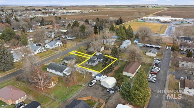 711 E Ave D, Jerome, ID 83338