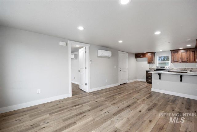 711 E Ave D, Jerome, ID 83338