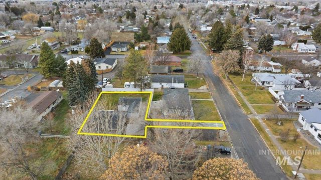 711 E Ave D, Jerome, ID 83338