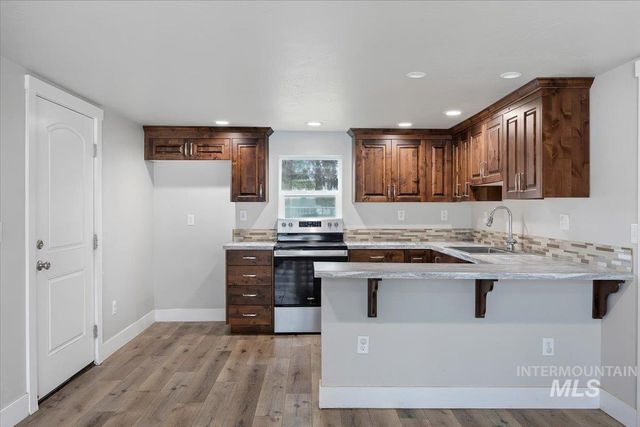 711 E Ave D, Jerome, ID 83338